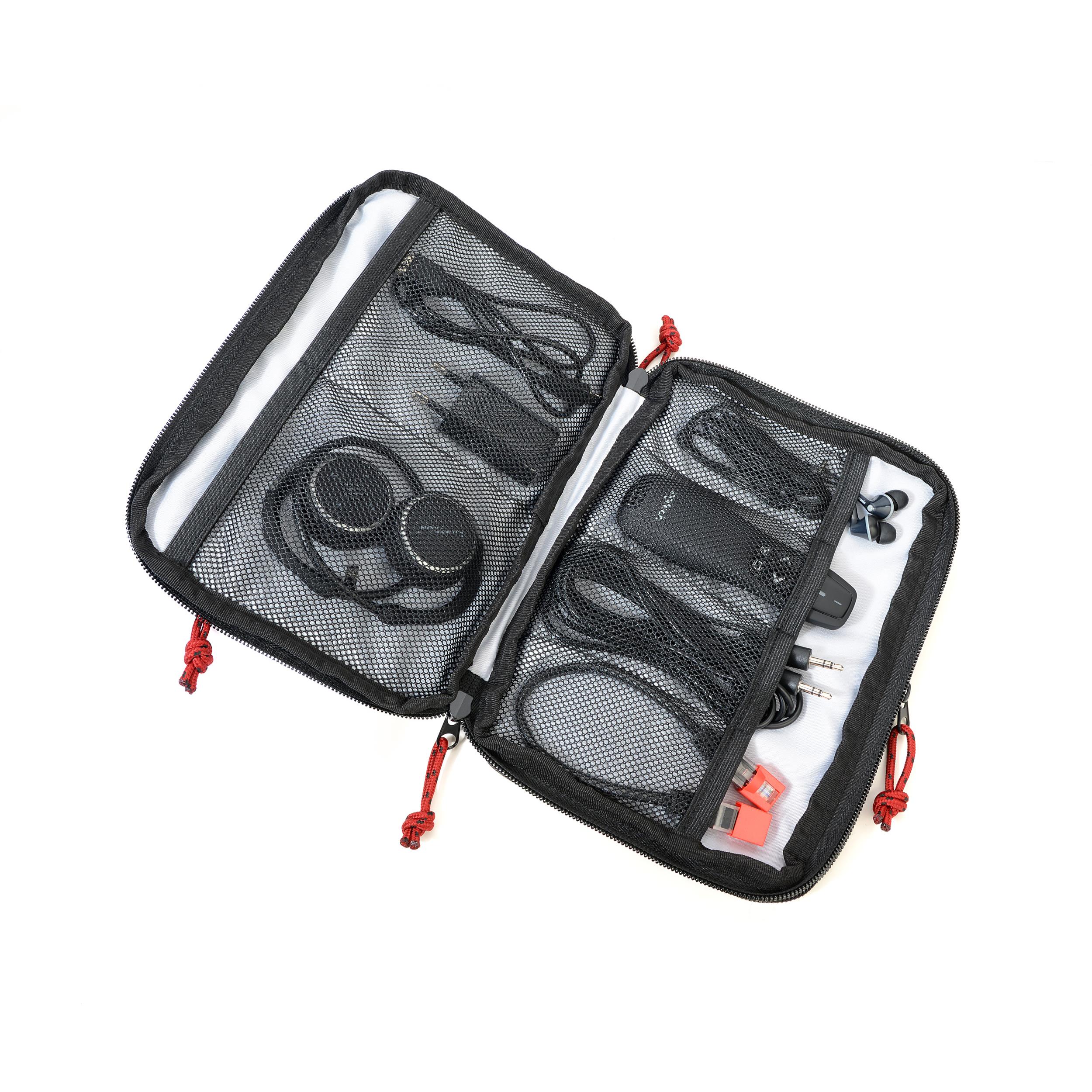TROIKA Kabeltasche BUSINESS TECH POUCH 2