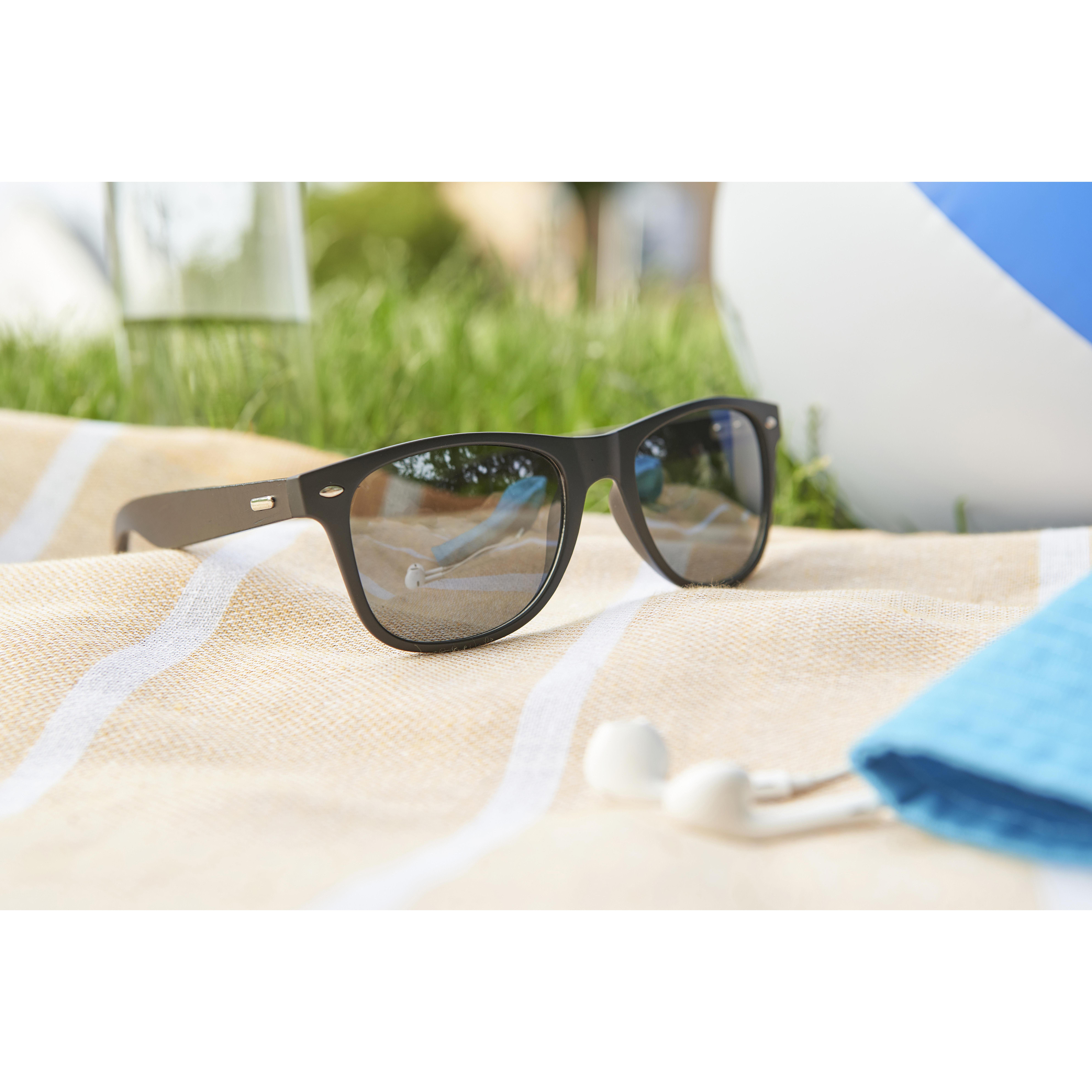 Sonnenbrille Jaxon | Kunststoffrahmen und Bambusbügel | UV400